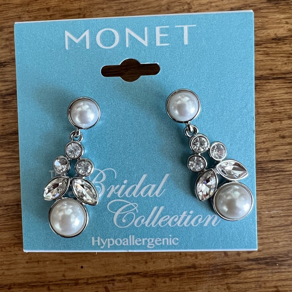 Monet Bridal Collection Pearl Drop Earrings